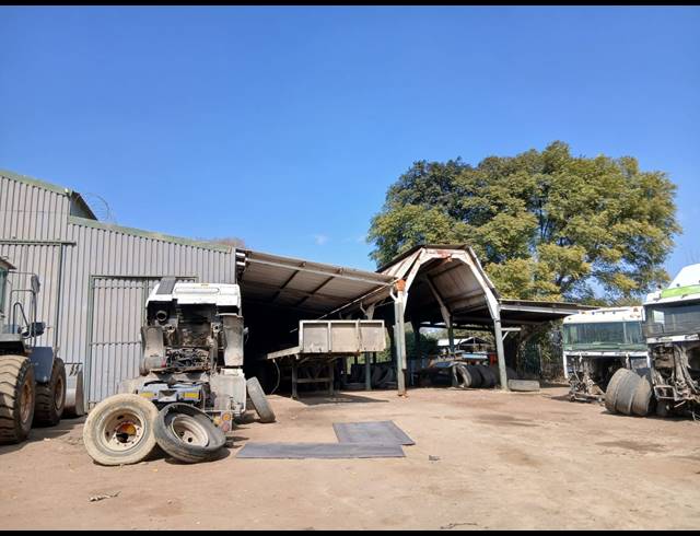 2.50HA SMALLHOLDING FOR SALE IN MARIKANA
